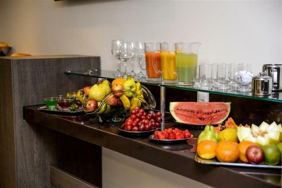 Grand Cafe Hotel 마뉴아수 외부 사진